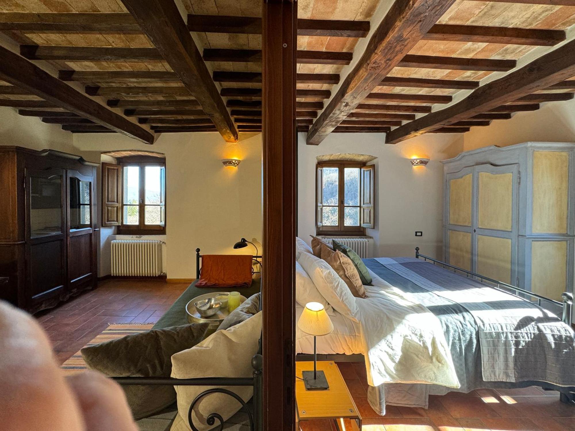 Bio Agriturismo Il Vigno Caprese Michelangelo Bagian luar foto